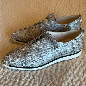 Cole Haan -Size 9B - Grand Ambition LaceUp